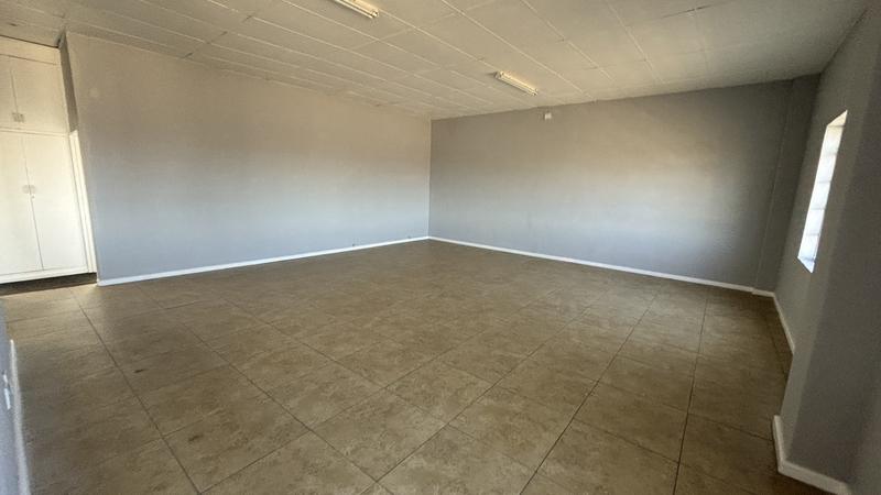 To Let Commercial Property for Rent in Epping Western Cape